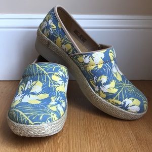 Dansko Clogs, Size UR 41 / US 10/10.5